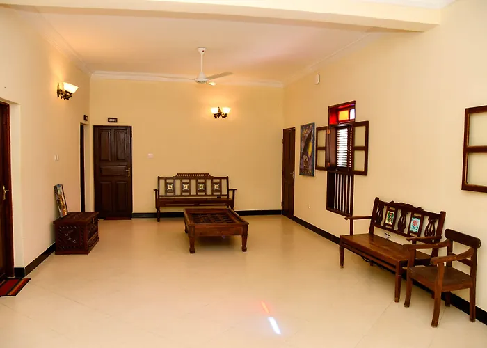 Forodhani Park Hotel